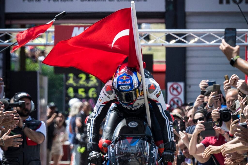 Toprak Razgatlioglu injured during training and will miss BMW event